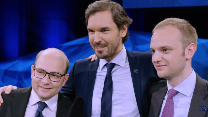 Seitlicher Blick auf die Preisträger 2019